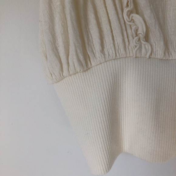 UO Mona Ruffle Top in Ivory | Size L - Picture 4 of 6